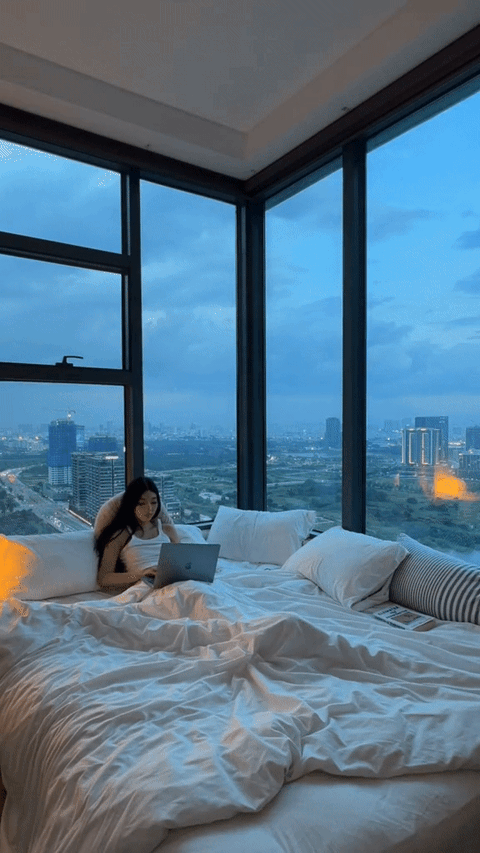 Đây là “chiếc” phòng ngủ drama nhất năm 2023: Tiếp tục bị nhận vơ, netizen Việt phải vào hỏi “từ khi nào New York có Bitexco vậy?” - Ảnh 2. Đây là “chiếc” phòng ngủ drama nhất năm 2023: Tiếp tục bị nhận vơ, netizen Việt phải vào hỏi “từ khi nào New York có Bitexco vậy?” - Ảnh 2.