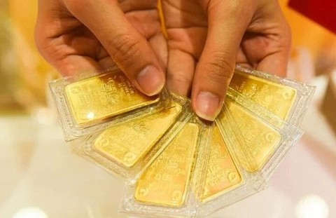 Có được mang vàng miếng ra khỏi Việt Nam?- Ảnh 1. Có được mang vàng miếng ra khỏi Việt Nam?- Ảnh 1.