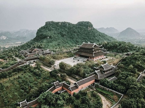 Ngôi chùa được đặt cao nhất Việt Nam nhiệt độ xuống 0 độ C, xuất hiện băng tuyết: Cách Hà Nội chỉ 130km - Ảnh 9. Ngôi chùa được đặt cao nhất Việt Nam nhiệt độ xuống 0 độ C, xuất hiện băng tuyết: Cách Hà Nội chỉ 130km - Ảnh 9.