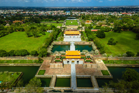 Huế lọt top điểm đến châu Á nên ghé thăm năm 2024, hội mê du lịch lại rục rịch lên kèo rủ nhau vi vu thăm miền di sản - Ảnh 2. Huế lọt top điểm đến châu Á nên ghé thăm năm 2024, hội mê du lịch lại rục rịch lên kèo rủ nhau vi vu thăm miền di sản - Ảnh 2.