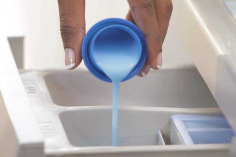 6 mẹo giải cứu quần áo mùa nồm không phải ai cũng biết: cứ áp dụng là không còn ẩm ướt, mùi hôi - Ảnh 3. 6 mẹo giải cứu quần áo mùa nồm không phải ai cũng biết: cứ áp dụng là không còn ẩm ướt, mùi hôi - Ảnh 3.