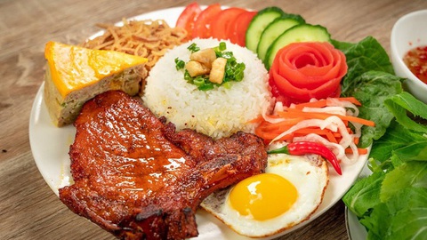 Khách Tây chấm điểm 4 món ăn Việt: Phở vẫn chưa phải món được điểm cao nhất - Ảnh 7.