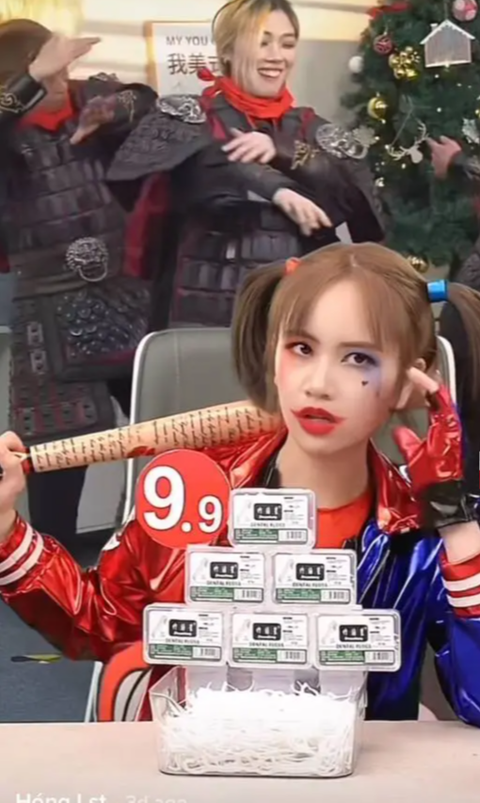 Muôn kiểu livestream cực độc của các “pháp sư Trung Hoa”: Đọc rap, đóng kịch đều cân tất, đỉnh nhất là mang cả Tây Du Ký vào hút người xem - Ảnh 7. Muôn kiểu livestream cực độc của các “pháp sư Trung Hoa”: Đọc rap, đóng kịch đều cân tất, đỉnh nhất là mang cả Tây Du Ký vào hút người xem - Ảnh 7.