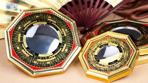 Treo gì trước cửa nhà để giữ bình yên? - Ảnh 1. Treo gì trước cửa nhà để giữ bình yên? - Ảnh 1.