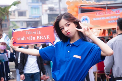 Tranh cãi quan điểm của CEO công ty tuyển dụng: Loại CV nhiều hoạt động CLB là mình đánh giá thấp nhất! - Ảnh 2. Tranh cãi quan điểm của CEO công ty tuyển dụng: Loại CV nhiều hoạt động CLB là mình đánh giá thấp nhất! - Ảnh 2.