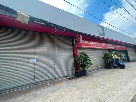 Làn sóng trả mặt bằng tại Tp.HCM: “Kinh doanh ế ẩm, giá thuê 7 triệu mỗi tháng tôi cũng khó kham nổi” - Ảnh 3. Làn sóng trả mặt bằng tại Tp.HCM: “Kinh doanh ế ẩm, giá thuê 7 triệu mỗi tháng tôi cũng khó kham nổi” - Ảnh 3.