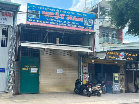 Làn sóng trả mặt bằng tại Tp.HCM: “Kinh doanh ế ẩm, giá thuê 7 triệu mỗi tháng tôi cũng khó kham nổi” - Ảnh 2. Làn sóng trả mặt bằng tại Tp.HCM: “Kinh doanh ế ẩm, giá thuê 7 triệu mỗi tháng tôi cũng khó kham nổi” - Ảnh 2.