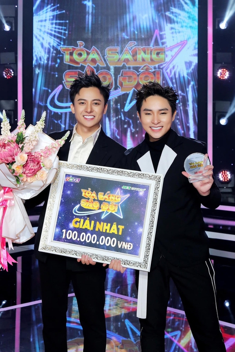 Ca sĩ Trương Trần Anh Duy: Có những ngày trong túi chỉ còn đúng 100.000 đồng, tôi phải sống nhờ bạn bè - Ảnh 1. Ca sĩ Trương Trần Anh Duy: Có những ngày trong túi chỉ còn đúng 100.000 đồng, tôi phải sống nhờ bạn bè - Ảnh 1.