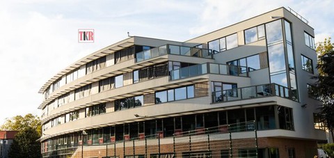 Choáng trước ngôi trường 3 quý tử nhà Messi theo học: Học phí hàng tỷ đồng/năm, riêng khuôn viên đã rộng nghìn hecta - Ảnh 7. Choáng trước ngôi trường 3 quý tử nhà Messi theo học: Học phí hàng tỷ đồng/năm, riêng khuôn viên đã rộng nghìn hecta - Ảnh 7.