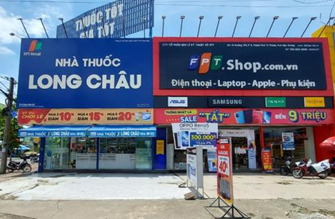 Vượt kỳ vọng, chuỗi nhà thuốc Long Châu tăng trưởng hơn 60%, đem về gần 16.000 tỷ doanh thu cho FPT Retail trong năm 2023- Ảnh 1. Vượt kỳ vọng, chuỗi nhà thuốc Long Châu tăng trưởng hơn 60%, đem về gần 16.000 tỷ doanh thu cho FPT Retail trong năm 2023- Ảnh 1.
