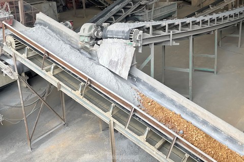 Cận cảnh mỏ đất trái phép khiến một giám đốc công ty ở Hòa Bình bị bắt tạm giam- Ảnh 6. Cận cảnh mỏ đất trái phép khiến một giám đốc công ty ở Hòa Bình bị bắt tạm giam- Ảnh 6.