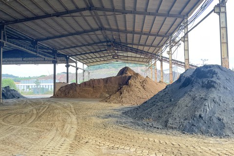 Cận cảnh mỏ đất trái phép khiến một giám đốc công ty ở Hòa Bình bị bắt tạm giam- Ảnh 5. Cận cảnh mỏ đất trái phép khiến một giám đốc công ty ở Hòa Bình bị bắt tạm giam- Ảnh 5.