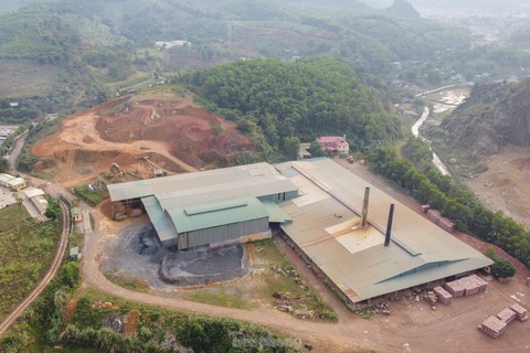Cận cảnh mỏ đất trái phép khiến một giám đốc công ty ở Hòa Bình bị bắt tạm giam- Ảnh 1. Cận cảnh mỏ đất trái phép khiến một giám đốc công ty ở Hòa Bình bị bắt tạm giam- Ảnh 1.
