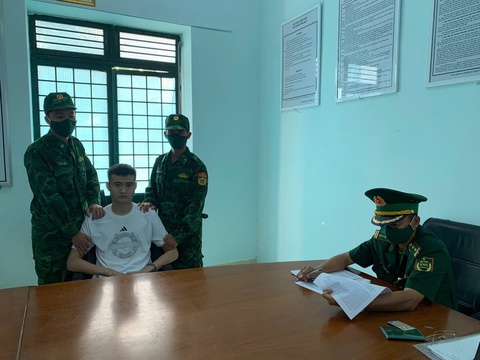 Hai đối tượng trốn truy nã bị bắt tại biên giới Tây Ninh- Ảnh 1. Hai đối tượng trốn truy nã bị bắt tại biên giới Tây Ninh- Ảnh 1.
