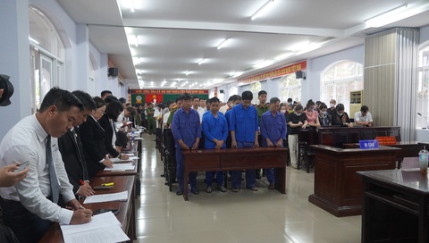 Bà Rịa - Vũng Tàu Tuyên án vụ hối lộ Thanh tra giao thông - Ảnh 2. Bà Rịa - Vũng Tàu Tuyên án vụ hối lộ Thanh tra giao thông - Ảnh 2.