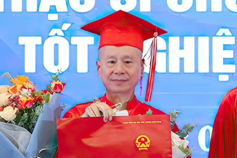 Đại học Luật Hà Nội hủy bằng ông Vương Tấn Việt do vi phạm - Ảnh 1. Đại học Luật Hà Nội hủy bằng ông Vương Tấn Việt do vi phạm - Ảnh 1.