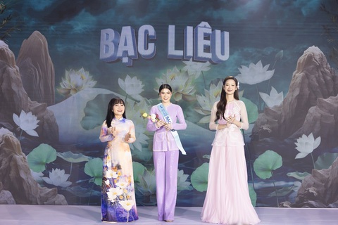 Người đẹp đăng quang Hoa hậu Quốc gia Việt Nam sẽ khoác áo phượng bào- Ảnh 4. Người đẹp đăng quang Hoa hậu Quốc gia Việt Nam sẽ khoác áo phượng bào- Ảnh 4.