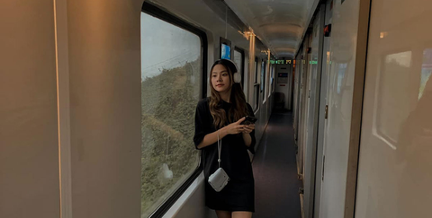 Chuyến tàu Hà Nội - Huế: Trải nghiệm tuyệt mỹ qua Hạ Long trên cạn - Ảnh 3. Chuyến tàu Hà Nội - Huế: Trải nghiệm tuyệt mỹ qua Hạ Long trên cạn - Ảnh 3.