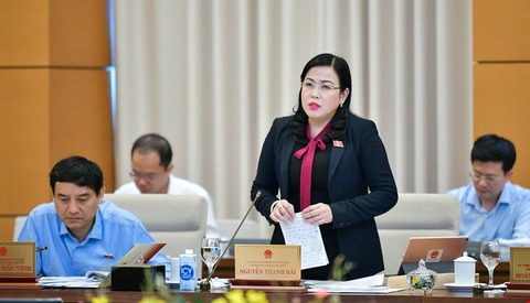 ‘ Đau xót ’ vụ cô giáo quyên góp tiền mua máy tính gây tranh cãi trong xã hội - Ảnh 2. ‘ Đau xót ’ vụ cô giáo quyên góp tiền mua máy tính gây tranh cãi trong xã hội - Ảnh 2.