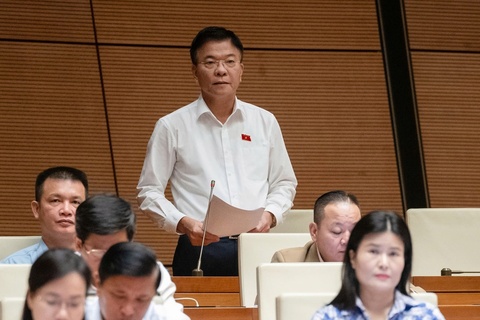 Phó Thủ tướng Lê Thành Long làm rõ vấn đề y tế quan trọng - Ảnh 1. Phó Thủ tướng Lê Thành Long làm rõ vấn đề y tế quan trọng - Ảnh 1.