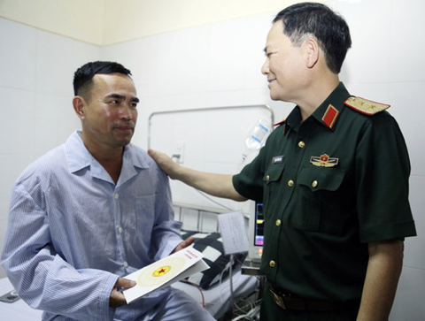 Thông tin mới về 2 phi công gặp nạn trong vụ máy bay quân sự rơi- Ảnh 4. Thông tin mới về 2 phi công gặp nạn trong vụ máy bay quân sự rơi- Ảnh 4.