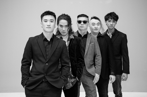 NSND Thanh Lam, Bức Tường hát rock tại trường đua F1- Ảnh 1. NSND Thanh Lam, Bức Tường hát rock tại trường đua F1- Ảnh 1.