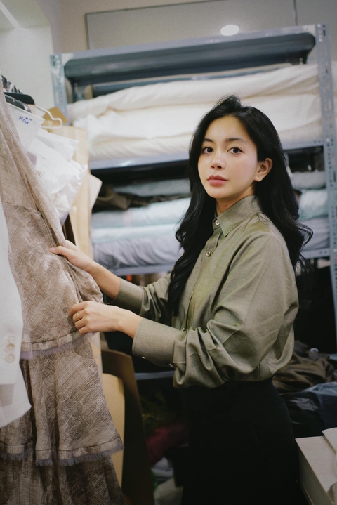 Nữ CEO nổi tiếng làm rõ tin đồn đã có chồng, con nhưng giấu khiến hôn phu hiện tại bị "tấn công" - Ảnh 7. Nữ CEO nổi tiếng làm rõ tin đồn đã có chồng, con nhưng giấu khiến hôn phu hiện tại bị "tấn công" - Ảnh 7.