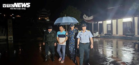 Khẩn trương tìm kiếm hộp đen xác định nguyên nhân máy bay rơi Bình Định - Ảnh 2. Khẩn trương tìm kiếm hộp đen xác định nguyên nhân máy bay rơi Bình Định - Ảnh 2.