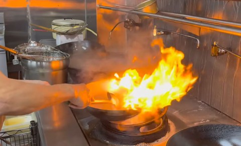 Bà chủ nhà hàng Việt “top đầu nước Mỹ” chia sẻ bí kíp làm giàu: Nương dựa vào một nguyên liệu bí mật- Ảnh 7. Bà chủ nhà hàng Việt “top đầu nước Mỹ” chia sẻ bí kíp làm giàu: Nương dựa vào một nguyên liệu bí mật- Ảnh 7.