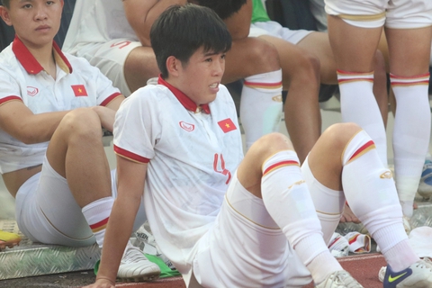 Thủ môn Bùi Tiến Dũng về với bầu Đức, HAGL mượn 3 cầu thủ từ CLB CAHN để đua trụ hạng V.League?- Ảnh 2. Thủ môn Bùi Tiến Dũng về với bầu Đức, HAGL mượn 3 cầu thủ từ CLB CAHN để đua trụ hạng V.League?- Ảnh 2.