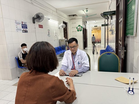 Tưởng con bướng bỉnh, mẹ đưa đi khám, bất ngờ phát hiện con mắc bệnh tâm thần: BS chỉ dấu hiệu nhận biết- Ảnh 2.