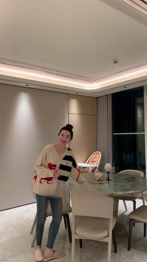 Cận cảnh nhà riêng của “phú bà” Đào Hỷ Nhi: Penthouse ở khu biệt lập, là của hồi môn được bố tặng khi lấy chồng- Ảnh 7. Cận cảnh nhà riêng của “phú bà” Đào Hỷ Nhi: Penthouse ở khu biệt lập, là của hồi môn được bố tặng khi lấy chồng- Ảnh 7.