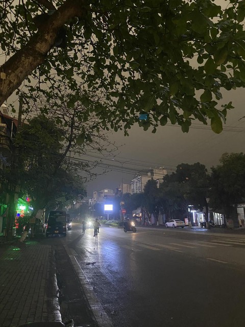 Không khí lạnh tràn về, mưa đá bất ngờ trút xuống Yên Bái trong sáng nay- Ảnh 2. Không khí lạnh tràn về, mưa đá bất ngờ trút xuống Yên Bái trong sáng nay- Ảnh 2.