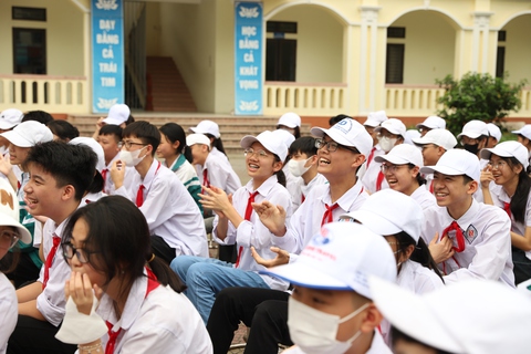 Món quá quý giá nhất dành cho học sinh Hải Dương- Ảnh 4. Món quá quý giá nhất dành cho học sinh Hải Dương- Ảnh 4.