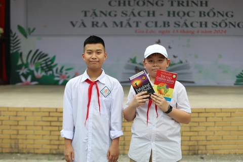 Món quá quý giá nhất dành cho học sinh Hải Dương- Ảnh 11. Món quá quý giá nhất dành cho học sinh Hải Dương- Ảnh 11.