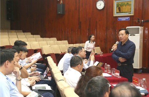 Bệnh nhân chờ mổ kéo dài, Bộ Y tế làm việc với bệnh viện- Ảnh 3.