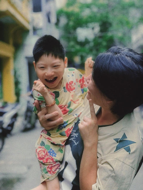 Nữ diễn viên Việt đăng ảnh con gái 14 tuổi, gần 2 nghìn người xúc động, khen phi thường- Ảnh 1. Nữ diễn viên Việt đăng ảnh con gái 14 tuổi, gần 2 nghìn người xúc động, khen phi thường- Ảnh 1.