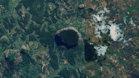 10 thứ bí ẩn được Google Earth phát hiện: Hình ảnh số 1 từng gây tranh cãi nảy lửa- Ảnh 2. 10 thứ bí ẩn được Google Earth phát hiện: Hình ảnh số 1 từng gây tranh cãi nảy lửa- Ảnh 2.