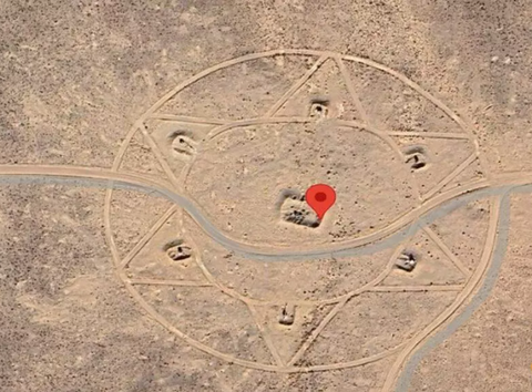 10 thứ bí ẩn được Google Earth phát hiện: Hình ảnh số 1 từng gây tranh cãi nảy lửa- Ảnh 7. 10 thứ bí ẩn được Google Earth phát hiện: Hình ảnh số 1 từng gây tranh cãi nảy lửa- Ảnh 7.
