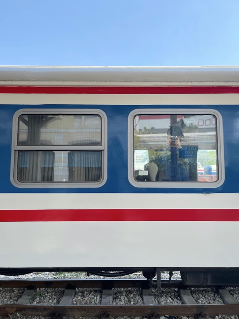 Chuyến tàu giá hơn 100.000đ chạy hơn 2 tiếng lúc nào cũng thấy đông: Có gì mà thu hút du khách đến vậy?- Ảnh 7. Chuyến tàu giá hơn 100.000đ chạy hơn 2 tiếng lúc nào cũng thấy đông: Có gì mà thu hút du khách đến vậy?- Ảnh 7.