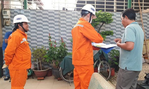 Dân mạng rủ nhau trưng hóa đơn tiền điện 'nhảy vọt như giá vàng'- Ảnh 6. Dân mạng rủ nhau trưng hóa đơn tiền điện 'nhảy vọt như giá vàng'- Ảnh 6.