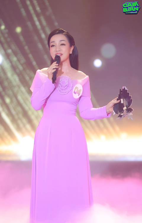 Chuyện ít biết về con gái nuôi ca sĩ Hương Lan: Xinh đẹp, giọng hát ngọt ngào, U40 chưa chồng con- Ảnh 3. Chuyện ít biết về con gái nuôi ca sĩ Hương Lan: Xinh đẹp, giọng hát ngọt ngào, U40 chưa chồng con- Ảnh 3.