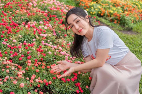 Chuyện ít biết về con gái nuôi ca sĩ Hương Lan: Xinh đẹp, giọng hát ngọt ngào, U40 chưa chồng con- Ảnh 1. Chuyện ít biết về con gái nuôi ca sĩ Hương Lan: Xinh đẹp, giọng hát ngọt ngào, U40 chưa chồng con- Ảnh 1.