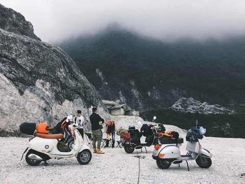 Phát hiện địa điểm chỉ cách Hà Nội 120km nhưng có thể săn mây tuyệt đẹp, ví ngang đèo Đá Trắng
