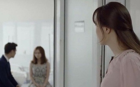 Sốc vì chồng làm sếp định Email cho bồ nhí lại nhầm sang tôi- Ảnh 1.