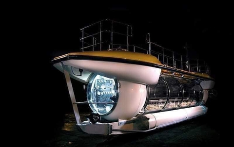 Chuyến tàu lặn biển "trong suốt" đầu tiên ở Việt Nam: Xuống được độ sâu 100m, báo quốc tế phải ca ngợi- Ảnh 4. Chuyến tàu lặn biển "trong suốt" đầu tiên ở Việt Nam: Xuống được độ sâu 100m, báo quốc tế phải ca ngợi- Ảnh 4.