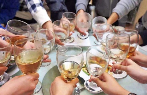 Người đàn ông 45 tuổi qua đời vì đột quỵ: BS nói buổi tối làm 3 việc này chẳng trách nguy cơ tăng cao- Ảnh 2. Người đàn ông 45 tuổi qua đời vì đột quỵ: BS nói buổi tối làm 3 việc này chẳng trách nguy cơ tăng cao- Ảnh 2.