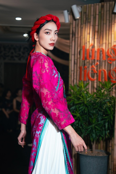 Maya trở lại sàn diễn thời trang sau 17 năm vì Cao Minh Tiến- Ảnh 9. Maya trở lại sàn diễn thời trang sau 17 năm vì Cao Minh Tiến- Ảnh 9.