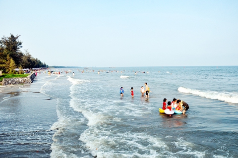 Không phải Nha Trang hay Đà Nẵng, bãi biển dài nhất Việt Nam nằm ở ngay miền Bắc: Cách Hà Nội chỉ 300km- Ảnh 6. Không phải Nha Trang hay Đà Nẵng, bãi biển dài nhất Việt Nam nằm ở ngay miền Bắc: Cách Hà Nội chỉ 300km- Ảnh 6.