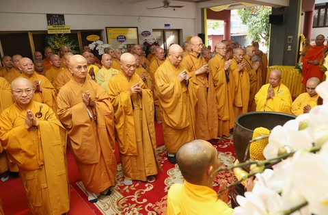 Đại lão Hòa thượng Thích Trí Quảng viếng Hòa thượng Thích Huệ Trí- Ảnh 7. Đại lão Hòa thượng Thích Trí Quảng viếng Hòa thượng Thích Huệ Trí- Ảnh 7.